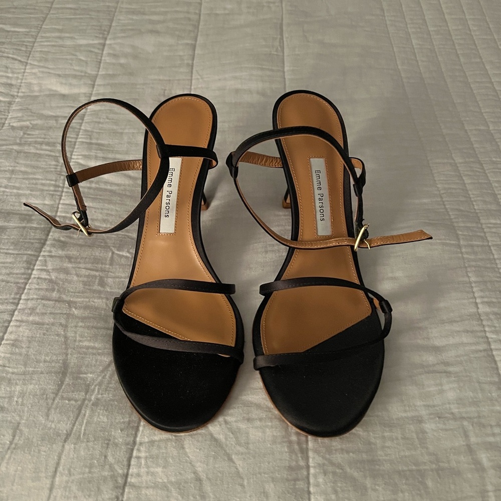 Emme Parsons Loop Heel in Black Nappa | 38.5